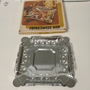 VTG Silver Tone Serving Tray with Folding Handles Chrome